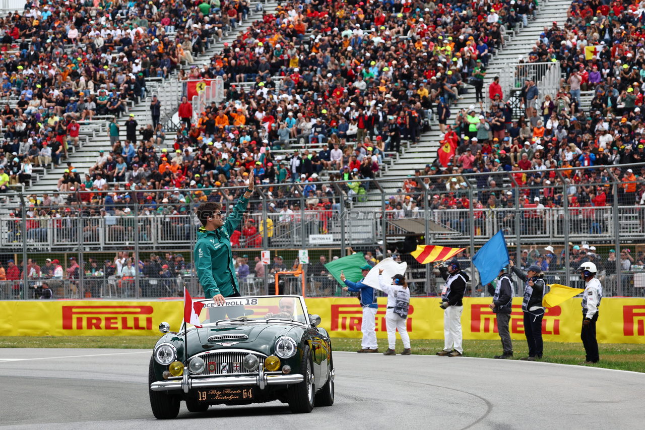 GP CANADA, Lance Stroll (CDN) Aston Martin F1 Team on the drivers' parade.

18.06.2023. Formula 1 World Championship, Rd 9, Canadian Grand Prix, Montreal, Canada, Gara Day.

 - www.xpbimages.com, EMail: requests@xpbimages.com © Copyright: Coates / XPB Images