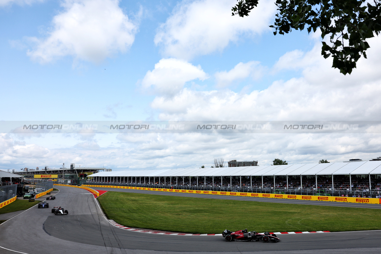 GP CANADA, Valtteri Bottas (FIN) Alfa Romeo F1 Team C43.

18.06.2023. Formula 1 World Championship, Rd 9, Canadian Grand Prix, Montreal, Canada, Gara Day.

- www.xpbimages.com, EMail: requests@xpbimages.com © Copyright: Charniaux / XPB Images
