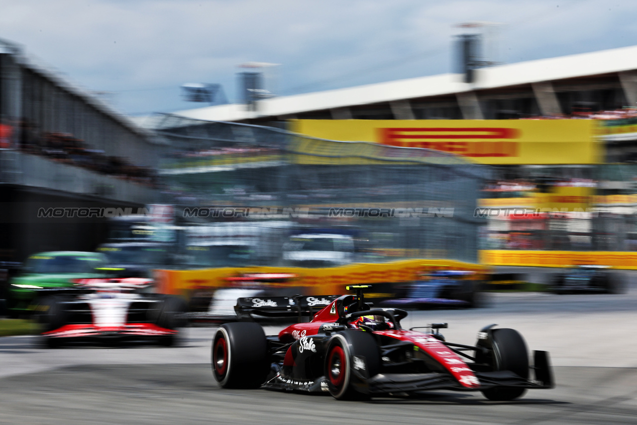 GP CANADA, Zhou Guanyu (CHN) Alfa Romeo F1 Team C43.

18.06.2023. Formula 1 World Championship, Rd 9, Canadian Grand Prix, Montreal, Canada, Gara Day.

- www.xpbimages.com, EMail: requests@xpbimages.com © Copyright: Charniaux / XPB Images