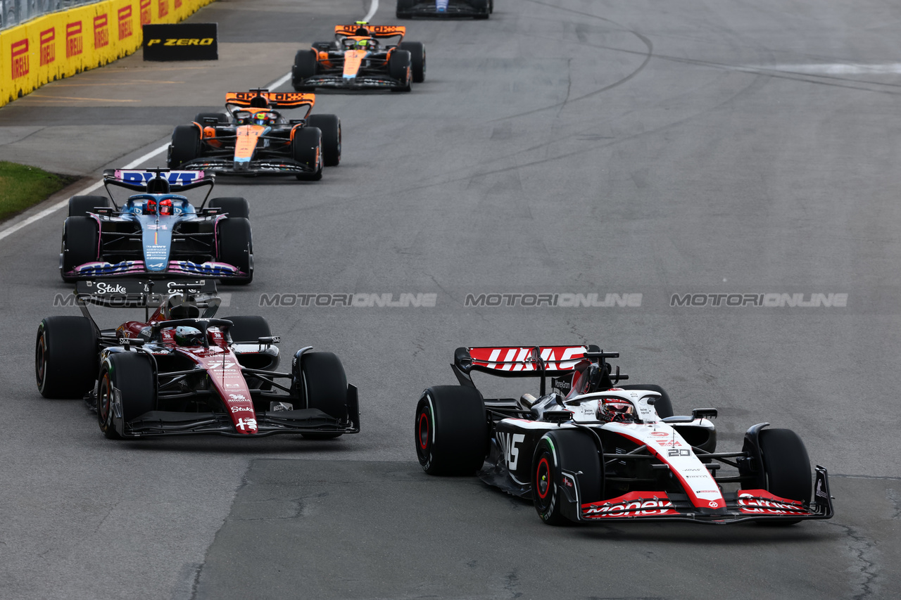 GP CANADA, Nico Hulkenberg (GER) Haas VF-23.

18.06.2023. Formula 1 World Championship, Rd 9, Canadian Grand Prix, Montreal, Canada, Gara Day.

- www.xpbimages.com, EMail: requests@xpbimages.com © Copyright: Charniaux / XPB Images