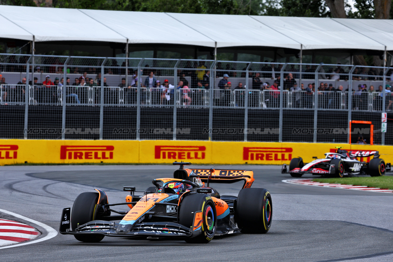 GP CANADA, Oscar Piastri (AUS) McLaren MCL60.

18.06.2023. Formula 1 World Championship, Rd 9, Canadian Grand Prix, Montreal, Canada, Gara Day.

- www.xpbimages.com, EMail: requests@xpbimages.com © Copyright: Batchelor / XPB Images