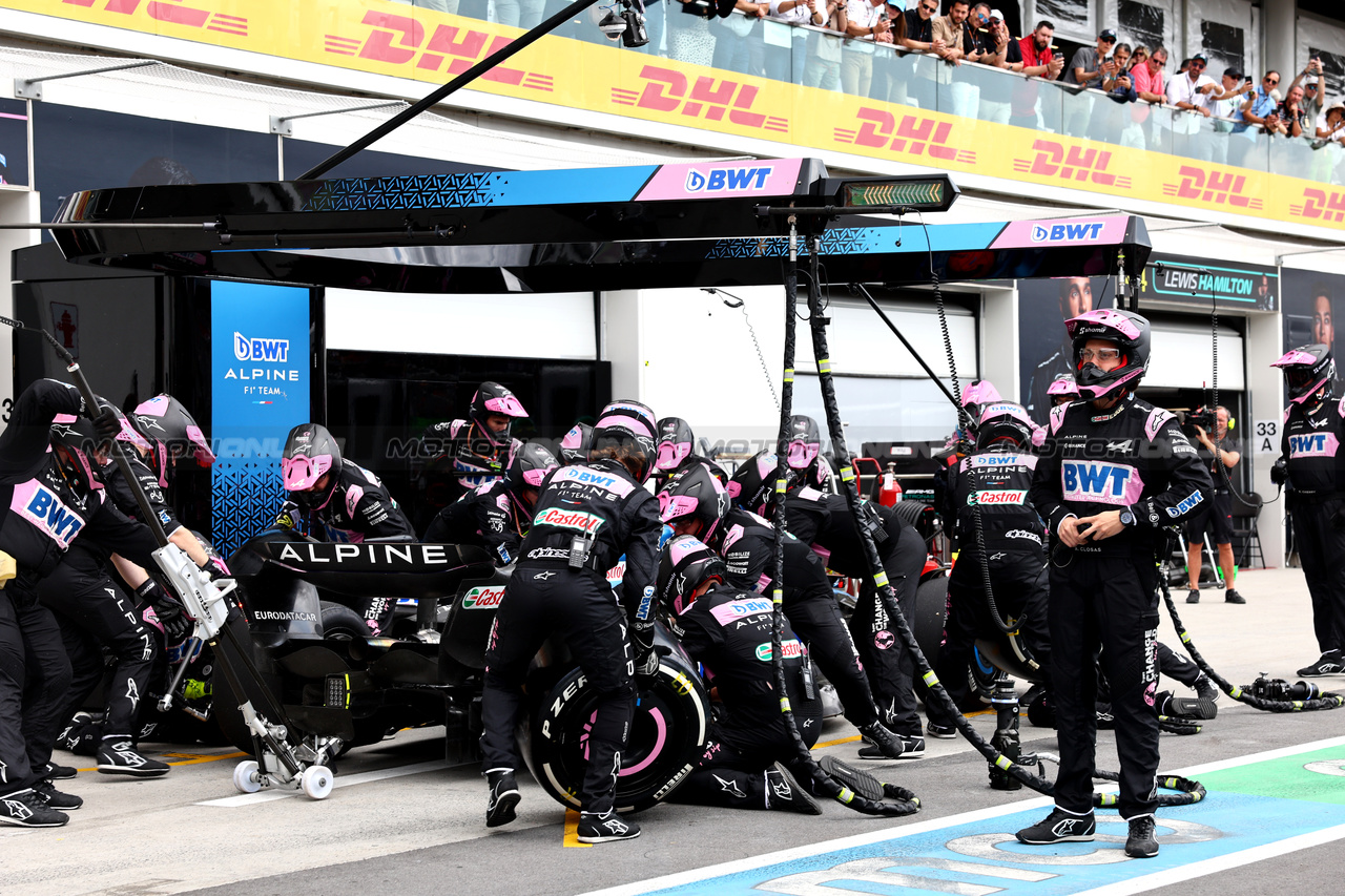 GP CANADA, Esteban Ocon (FRA) Alpine F1 Team A523 makes a pit stop.

18.06.2023. Formula 1 World Championship, Rd 9, Canadian Grand Prix, Montreal, Canada, Gara Day.

- www.xpbimages.com, EMail: requests@xpbimages.com © Copyright: Batchelor / XPB Images