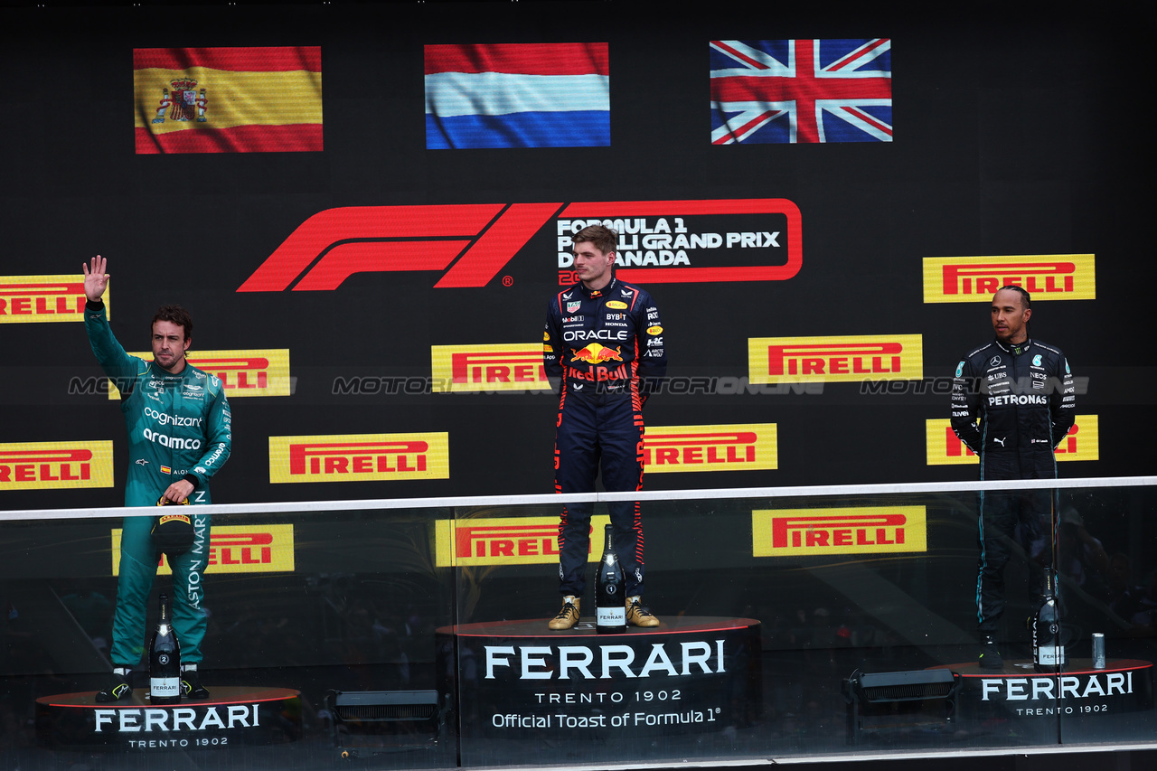 GP CANADA, 1st place Max Verstappen (NLD) Red Bull Racing RB19, 2nd place Fernando Alonso (ESP) Aston Martin F1 Team AMR23 e 3rd place Lewis Hamilton (GBR) Mercedes AMG F1 W14.
18.06.2023. Formula 1 World Championship, Rd 9, Canadian Grand Prix, Montreal, Canada, Gara Day.
- www.xpbimages.com, EMail: requests@xpbimages.com © Copyright: Batchelor / XPB Images