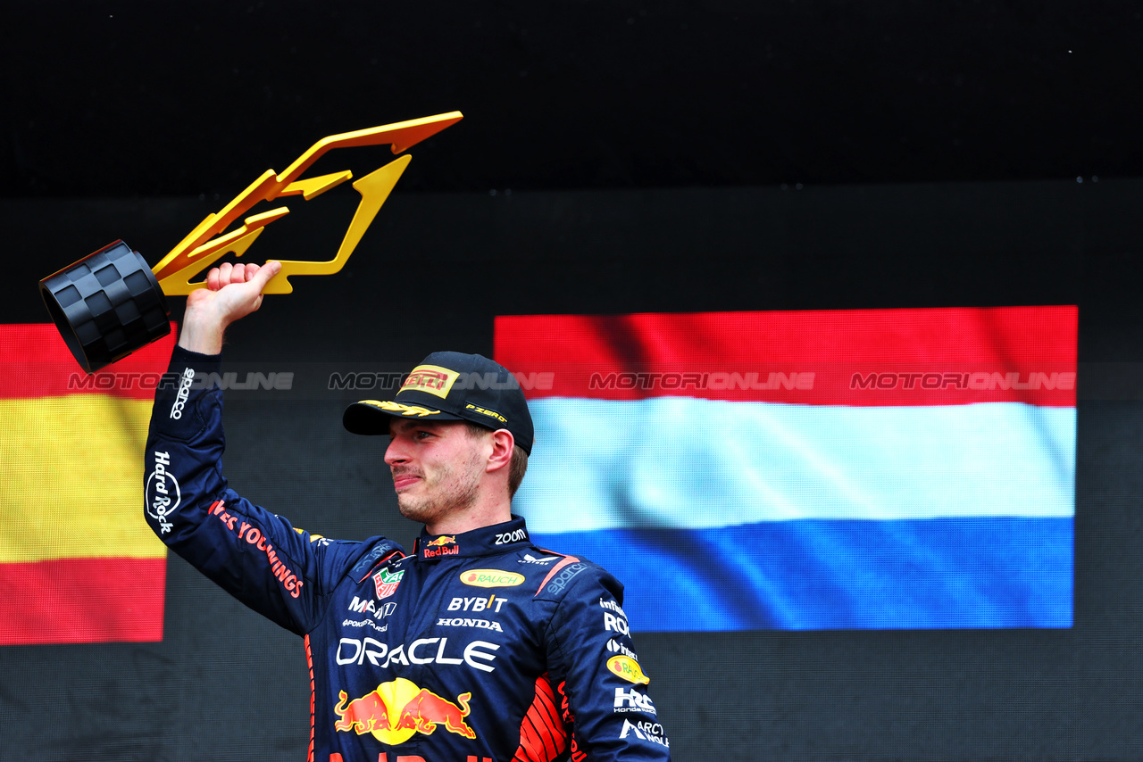 GP CANADA, Gara winner Max Verstappen (NLD) Red Bull Racing celebrates on the podium.

18.06.2023. Formula 1 World Championship, Rd 9, Canadian Grand Prix, Montreal, Canada, Gara Day.

 - www.xpbimages.com, EMail: requests@xpbimages.com © Copyright: Coates / XPB Images