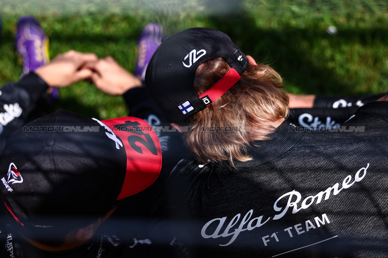 GP CANADA, Guanyu Zhou (CHI), Alfa Romeo Racing e Valtteri Bottas (FIN), Alfa Romeo Racing 
18.06.2023. Formula 1 World Championship, Rd 9, Canadian Grand Prix, Montreal, Canada, Gara Day.
- www.xpbimages.com, EMail: requests@xpbimages.com © Copyright: Charniaux / XPB Images