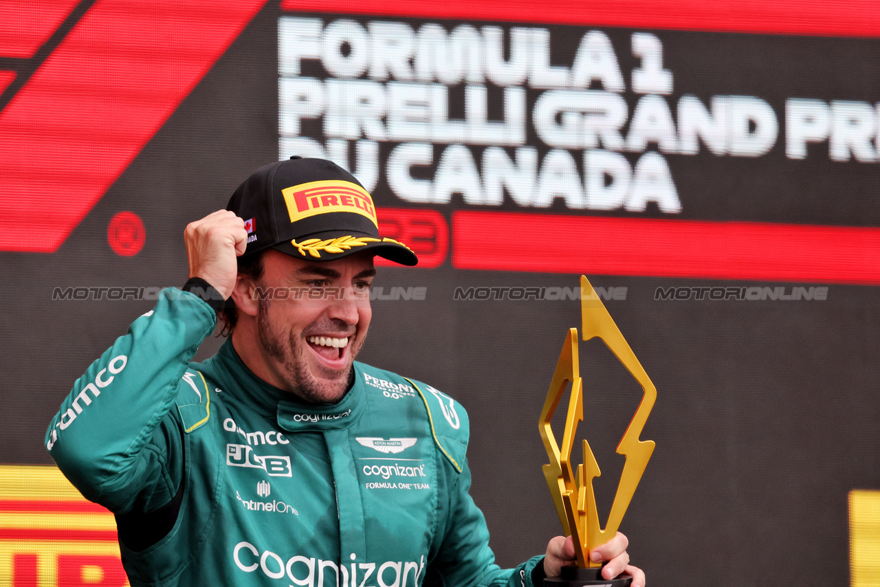 GP CANADA, Fernando Alonso (ESP) Aston Martin F1 Team celebrates his second position on the podium.

18.06.2023. Formula 1 World Championship, Rd 9, Canadian Grand Prix, Montreal, Canada, Gara Day.

- www.xpbimages.com, EMail: requests@xpbimages.com © Copyright: Bearne / XPB Images