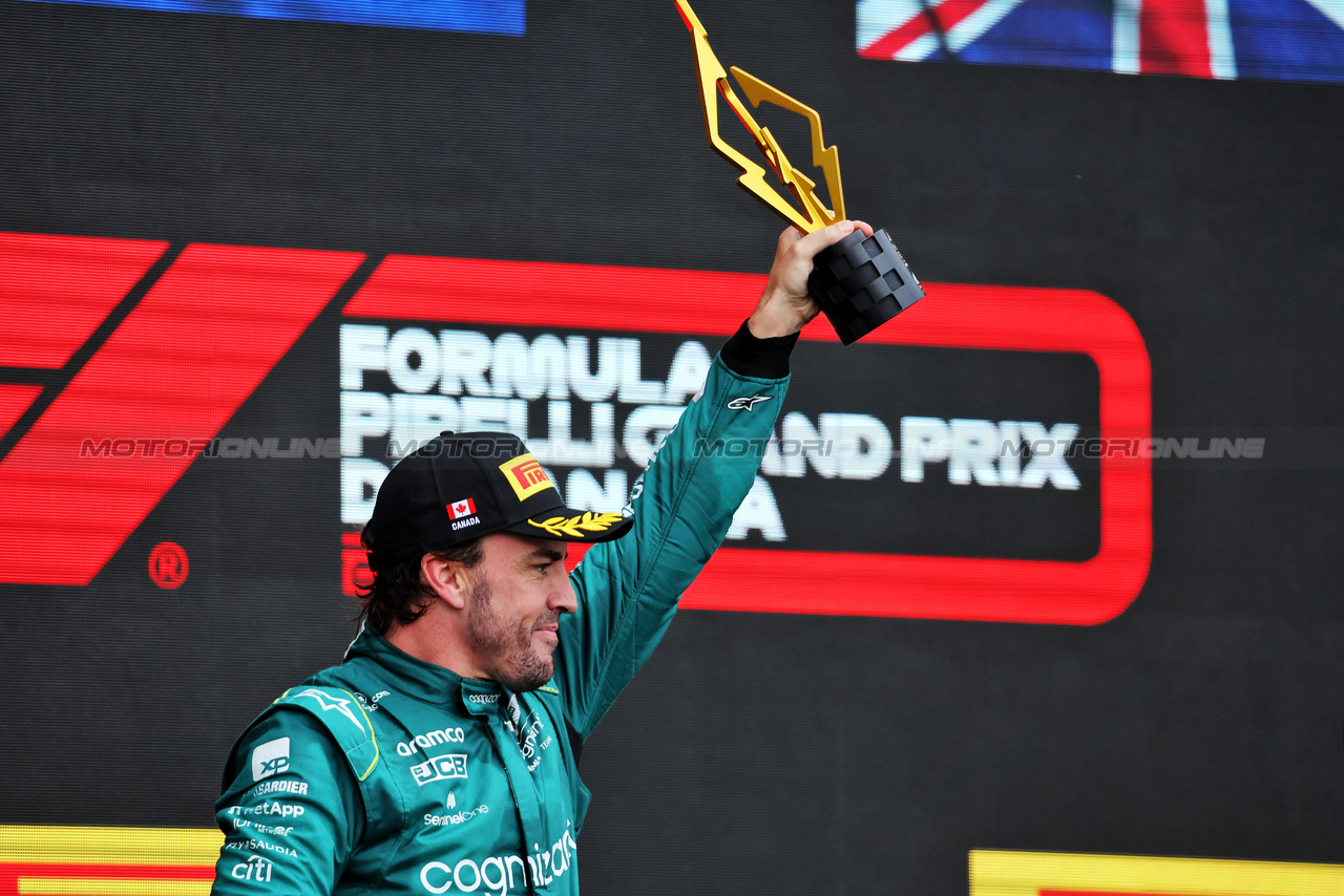 GP CANADA, Fernando Alonso (ESP) Aston Martin F1 Team celebrates his second position on the podium.

18.06.2023. Formula 1 World Championship, Rd 9, Canadian Grand Prix, Montreal, Canada, Gara Day.

- www.xpbimages.com, EMail: requests@xpbimages.com © Copyright: Bearne / XPB Images
