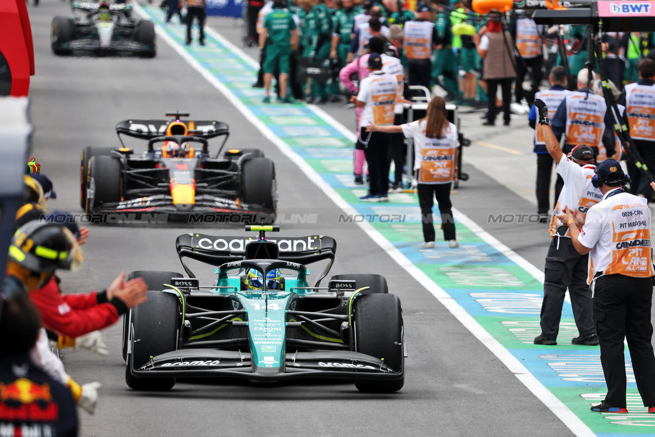 GP CANADA, Second placed Fernando Alonso (ESP) Aston Martin F1 Team AMR23 arrives in parc ferme.

18.06.2023. Formula 1 World Championship, Rd 9, Canadian Grand Prix, Montreal, Canada, Gara Day.

- www.xpbimages.com, EMail: requests@xpbimages.com © Copyright: Bearne / XPB Images