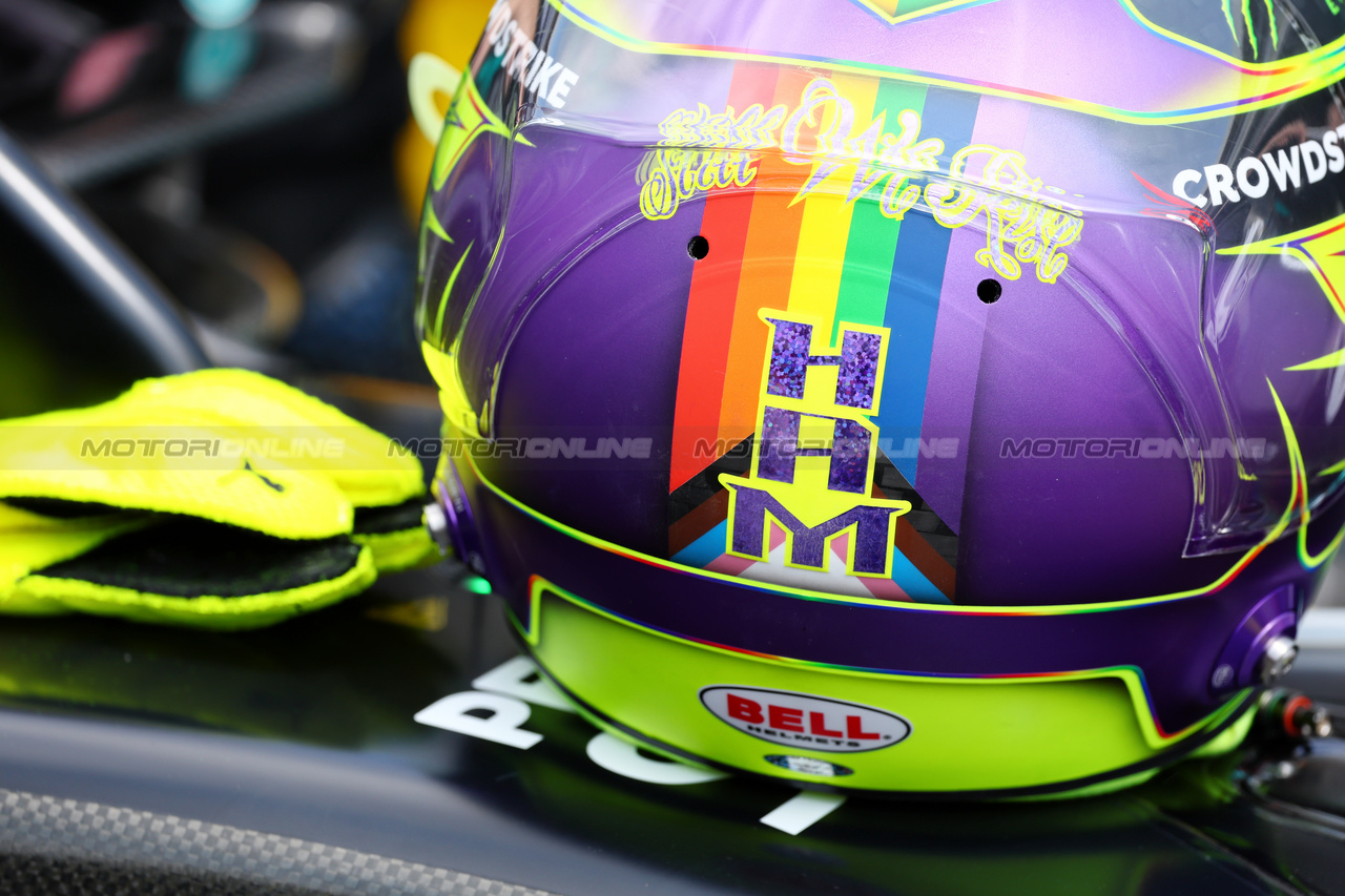 GP CANADA, The helmet of Lewis Hamilton (GBR) Mercedes AMG F1.

18.06.2023. Formula 1 World Championship, Rd 9, Canadian Grand Prix, Montreal, Canada, Gara Day.

- www.xpbimages.com, EMail: requests@xpbimages.com © Copyright: Batchelor / XPB Images