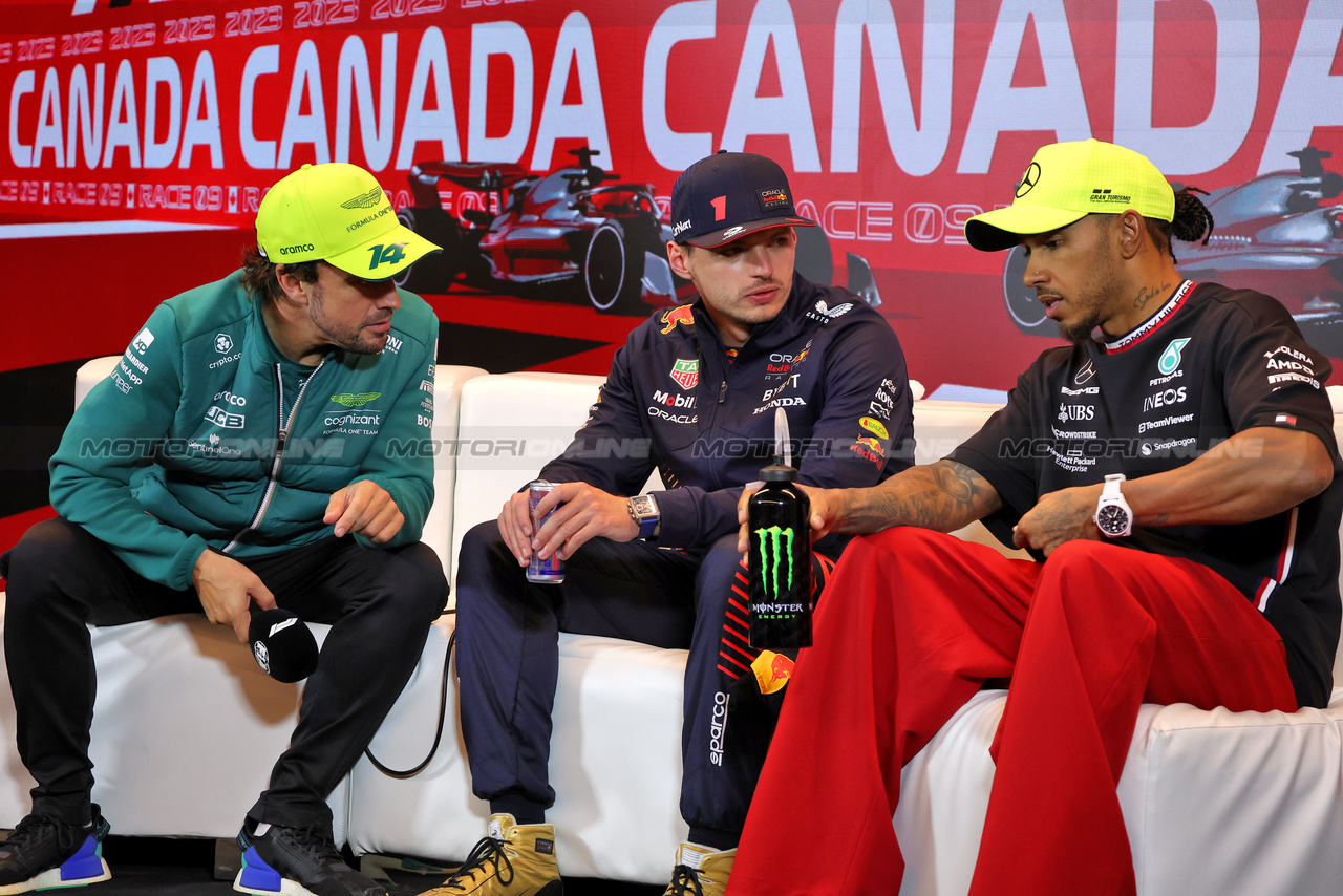 GP CANADA, (L to R): Fernando Alonso (ESP) Aston Martin F1 Team; Max Verstappen (NLD) Red Bull Racing; e Lewis Hamilton (GBR) Mercedes AMG F1, in the post race FIA Press Conference.

18.06.2023. Formula 1 World Championship, Rd 9, Canadian Grand Prix, Montreal, Canada, Gara Day.

- www.xpbimages.com, EMail: requests@xpbimages.com © Copyright: Bearne / XPB Images