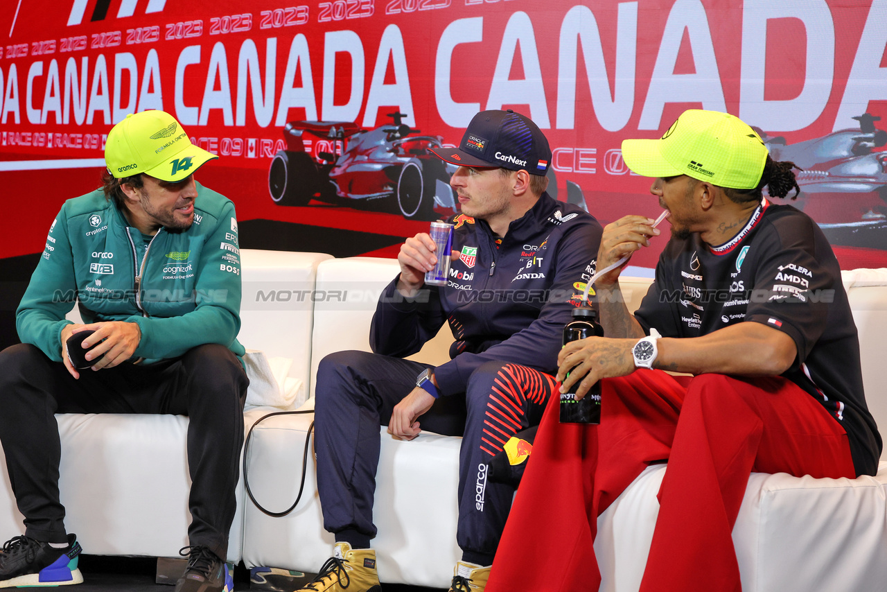 GP CANADA, (L to R): Fernando Alonso (ESP) Aston Martin F1 Team; Max Verstappen (NLD) Red Bull Racing; e Lewis Hamilton (GBR) Mercedes AMG F1, in the post race FIA Press Conference.

18.06.2023. Formula 1 World Championship, Rd 9, Canadian Grand Prix, Montreal, Canada, Gara Day.

- www.xpbimages.com, EMail: requests@xpbimages.com © Copyright: Bearne / XPB Images