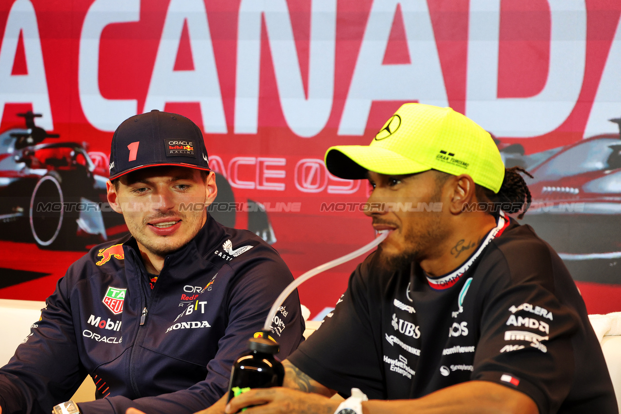 GP CANADA, (L to R): Max Verstappen (NLD) Red Bull Racing e Lewis Hamilton (GBR) Mercedes AMG F1 in the post race FIA Press Conference.

18.06.2023. Formula 1 World Championship, Rd 9, Canadian Grand Prix, Montreal, Canada, Gara Day.

- www.xpbimages.com, EMail: requests@xpbimages.com © Copyright: Bearne / XPB Images