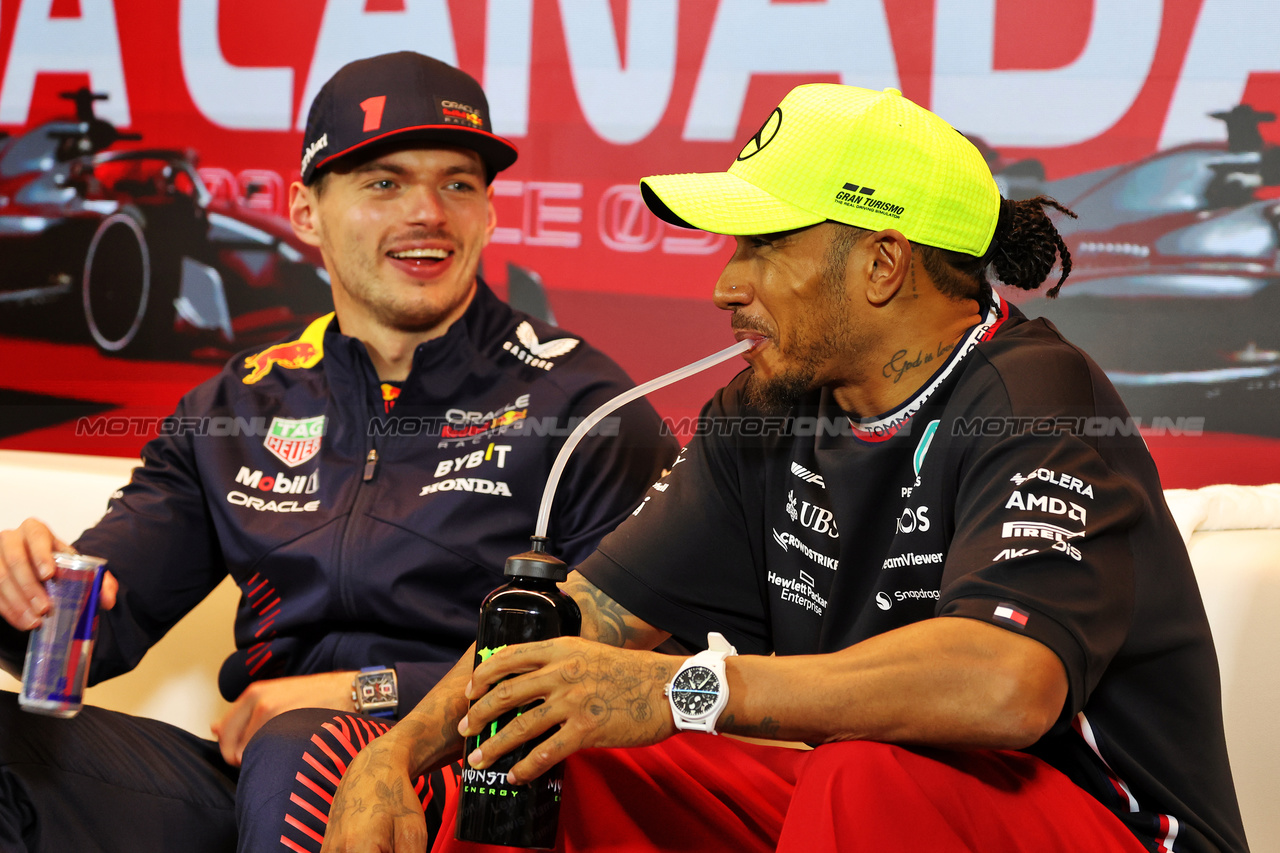 GP CANADA, (L to R): Max Verstappen (NLD) Red Bull Racing e Lewis Hamilton (GBR) Mercedes AMG F1 in the post race FIA Press Conference.

18.06.2023. Formula 1 World Championship, Rd 9, Canadian Grand Prix, Montreal, Canada, Gara Day.

- www.xpbimages.com, EMail: requests@xpbimages.com © Copyright: Bearne / XPB Images