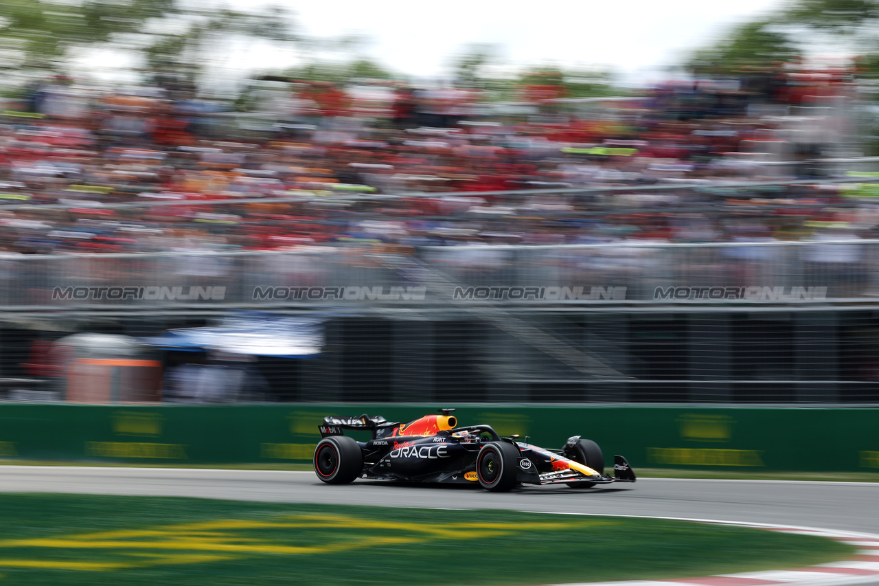 GP CANADA, Max Verstappen (NLD) Red Bull Racing RB19.

18.06.2023. Formula 1 World Championship, Rd 9, Canadian Grand Prix, Montreal, Canada, Gara Day.

- www.xpbimages.com, EMail: requests@xpbimages.com © Copyright: Bearne / XPB Images