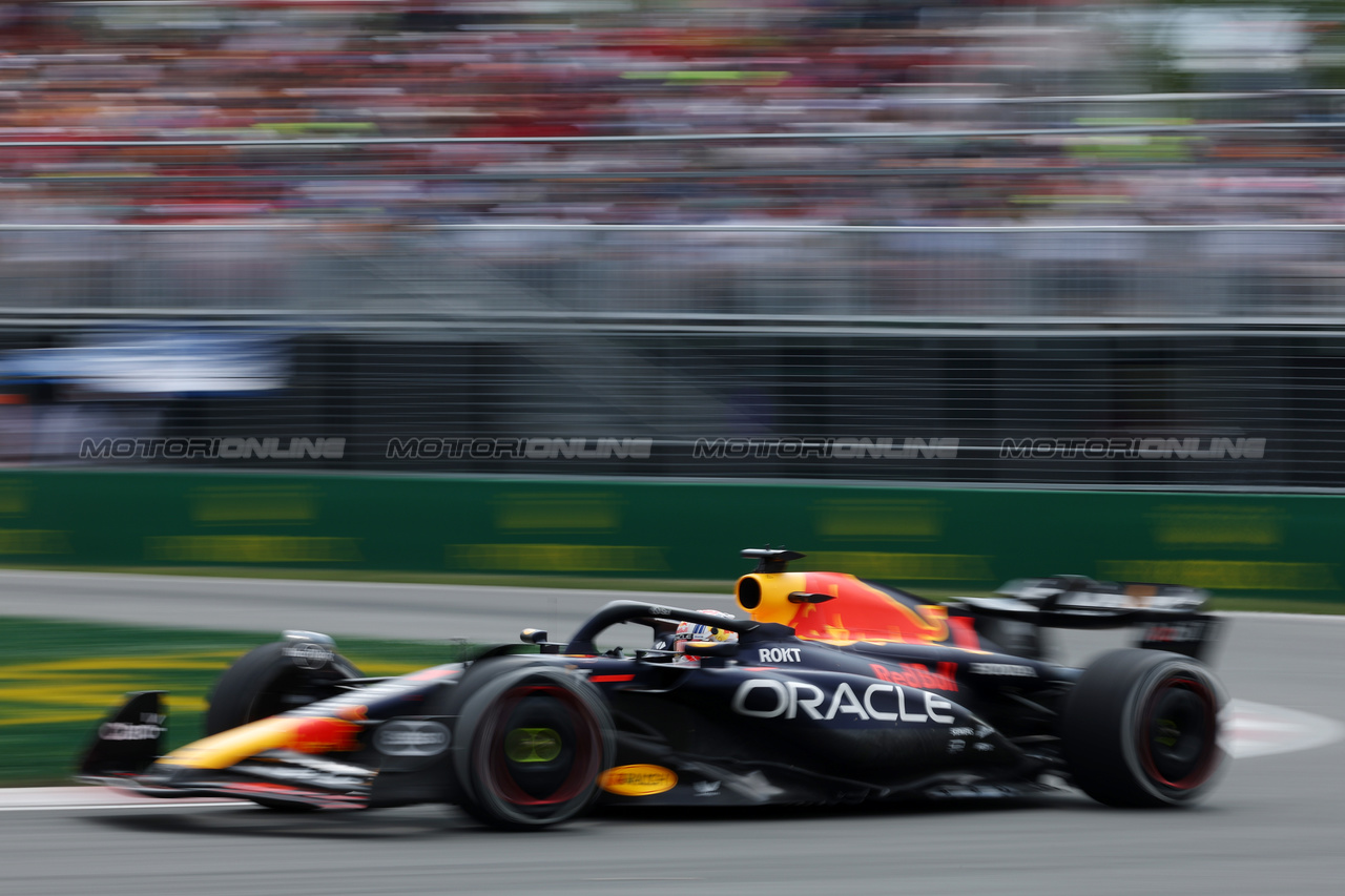 GP CANADA, Max Verstappen (NLD) Red Bull Racing RB19.

18.06.2023. Formula 1 World Championship, Rd 9, Canadian Grand Prix, Montreal, Canada, Gara Day.

- www.xpbimages.com, EMail: requests@xpbimages.com © Copyright: Bearne / XPB Images