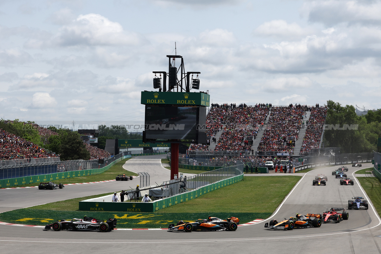 GP CANADA, Nico Hulkenberg (GER) Haas VF-23 at the partenza of the race.

18.06.2023. Formula 1 World Championship, Rd 9, Canadian Grand Prix, Montreal, Canada, Gara Day.

- www.xpbimages.com, EMail: requests@xpbimages.com © Copyright: Bearne / XPB Images