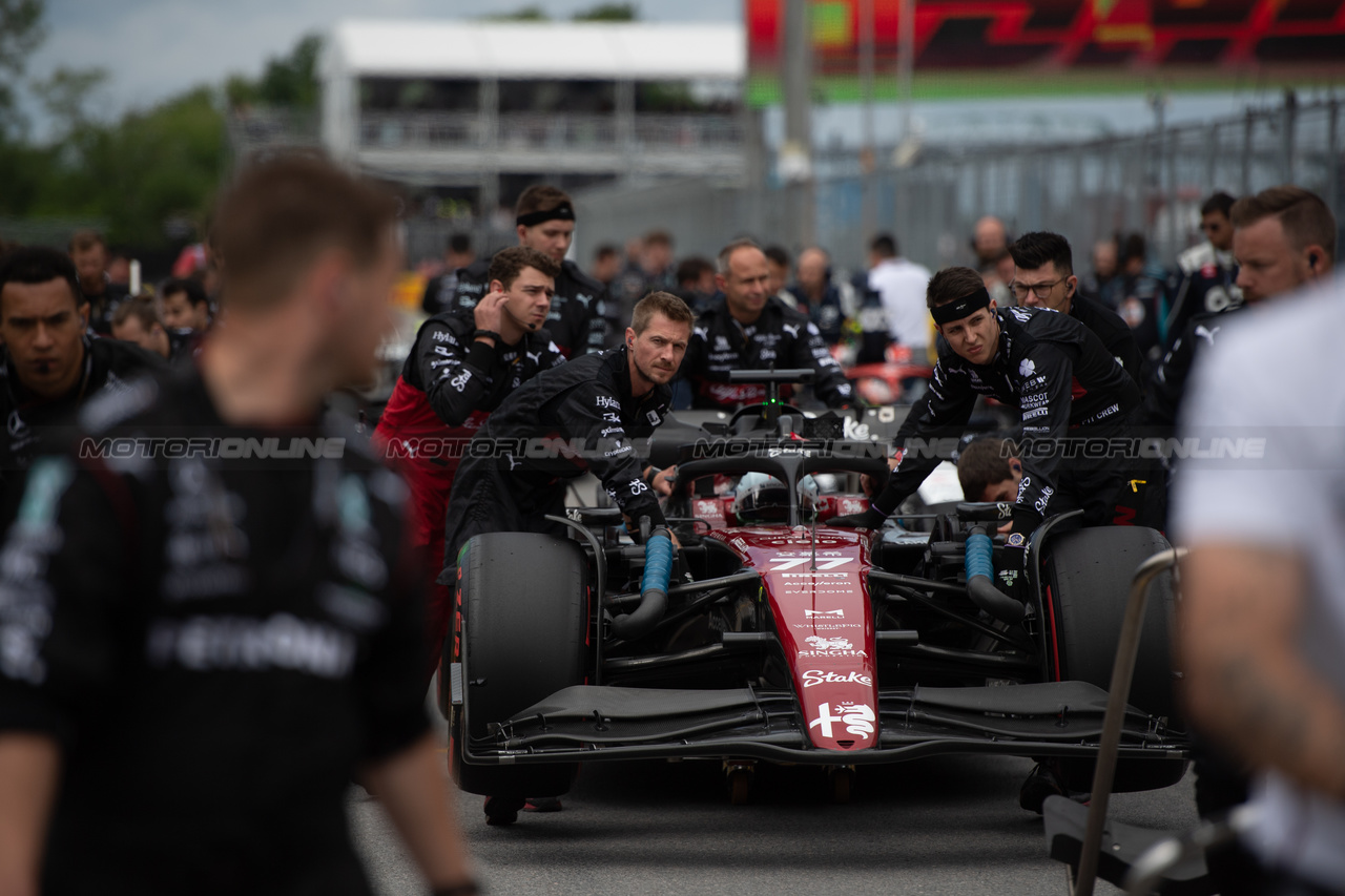 GP CANADA, Valtteri Bottas (FIN) Alfa Romeo F1 Team C43 on the grid.

18.06.2023. Formula 1 World Championship, Rd 9, Canadian Grand Prix, Montreal, Canada, Gara Day.

- www.xpbimages.com, EMail: requests@xpbimages.com © Copyright: Price / XPB Images