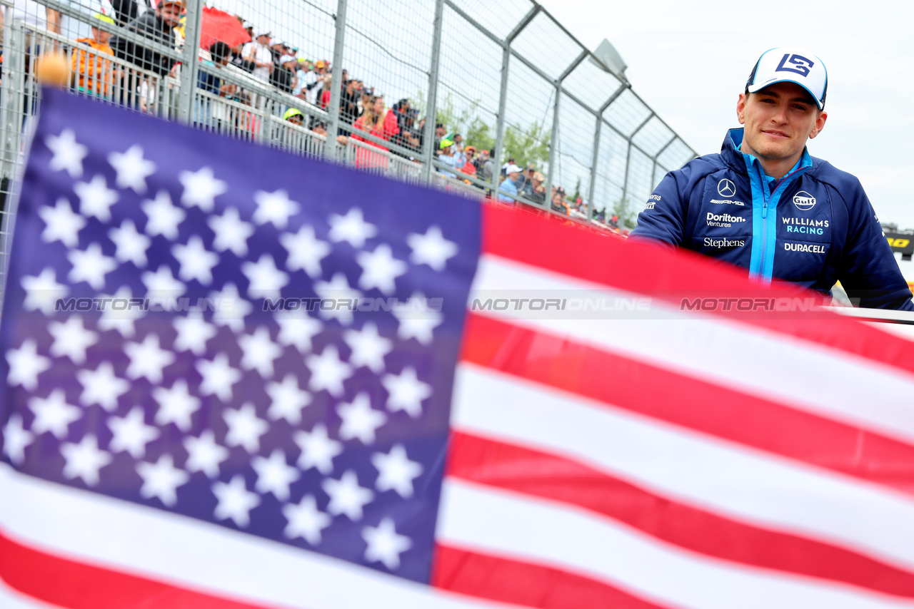 GP CANADA, Logan Sargeant (USA) Williams Racing on the drivers' parade.

18.06.2023. Formula 1 World Championship, Rd 9, Canadian Grand Prix, Montreal, Canada, Gara Day.

- www.xpbimages.com, EMail: requests@xpbimages.com © Copyright: Batchelor / XPB Images