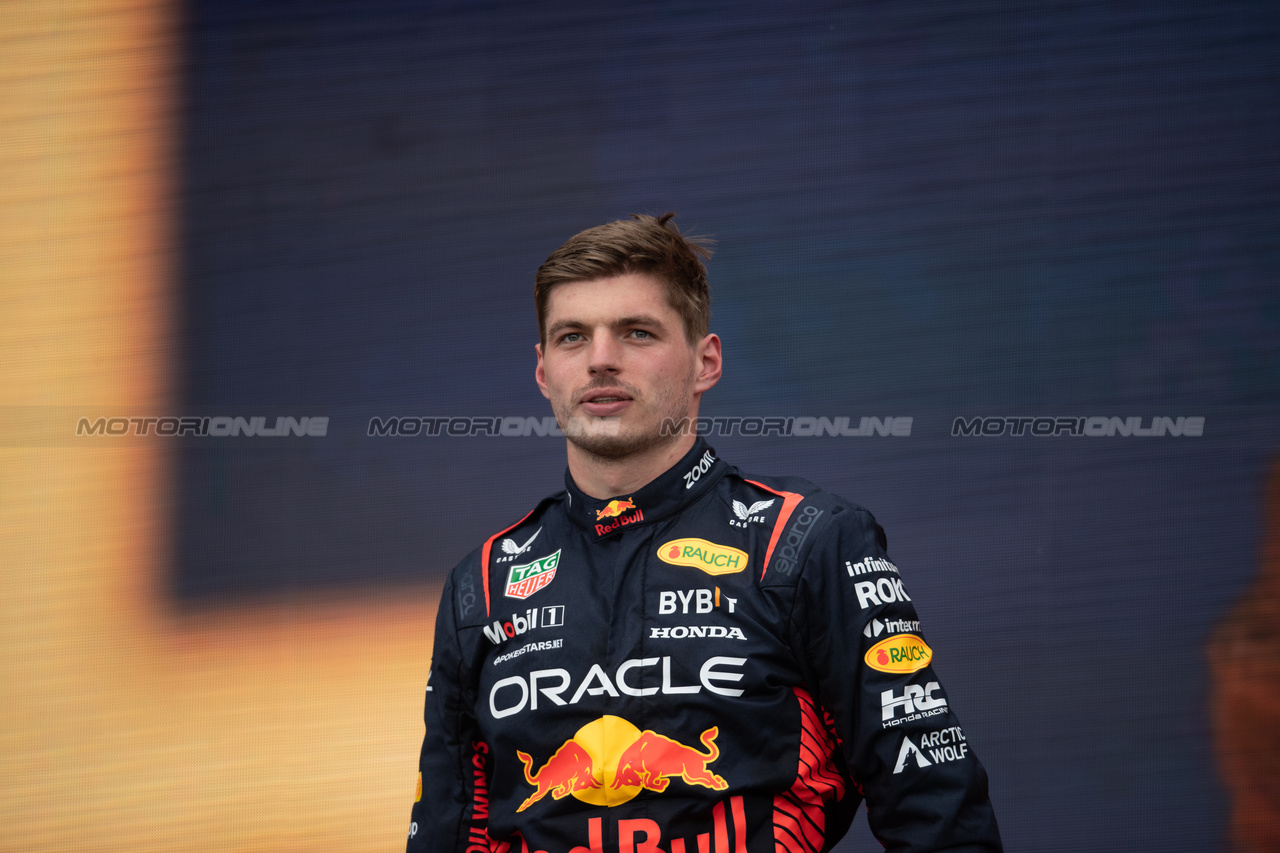 GP CANADA, Gara winner Max Verstappen (NLD) Red Bull Racing on the podium.

18.06.2023. Formula 1 World Championship, Rd 9, Canadian Grand Prix, Montreal, Canada, Gara Day.

- www.xpbimages.com, EMail: requests@xpbimages.com © Copyright: Price / XPB Images