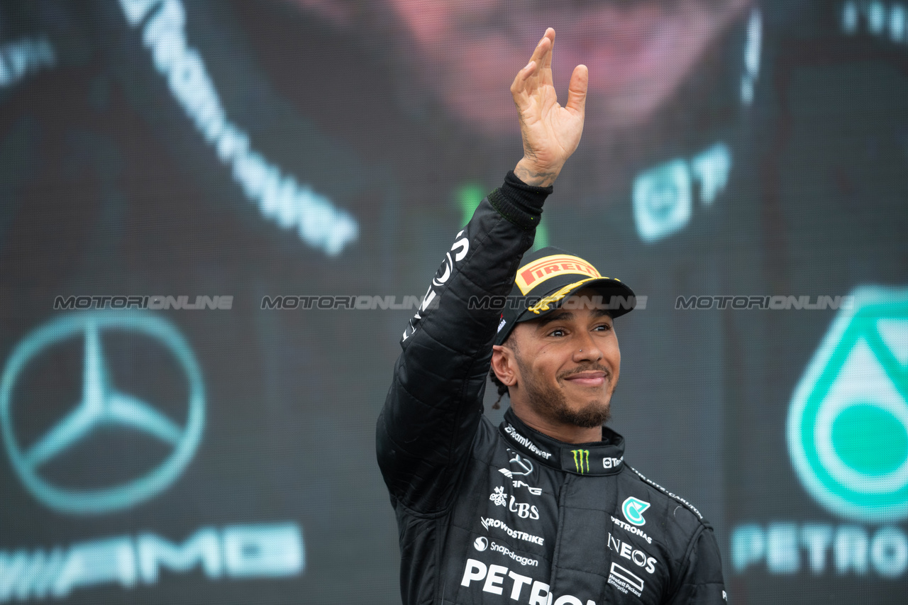 GP CANADA, Lewis Hamilton (GBR) Mercedes AMG F1 celebrates his third position on the podium.

18.06.2023. Formula 1 World Championship, Rd 9, Canadian Grand Prix, Montreal, Canada, Gara Day.

- www.xpbimages.com, EMail: requests@xpbimages.com © Copyright: Price / XPB Images