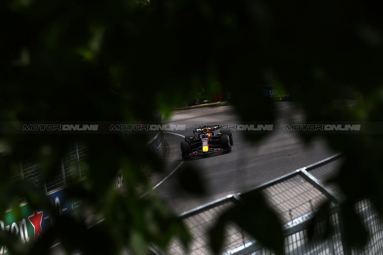 GP CANADA, Max Verstappen (NLD) Red Bull Racing RB19.

18.06.2023. Formula 1 World Championship, Rd 9, Canadian Grand Prix, Montreal, Canada, Gara Day.

 - www.xpbimages.com, EMail: requests@xpbimages.com © Copyright: Coates / XPB Images
