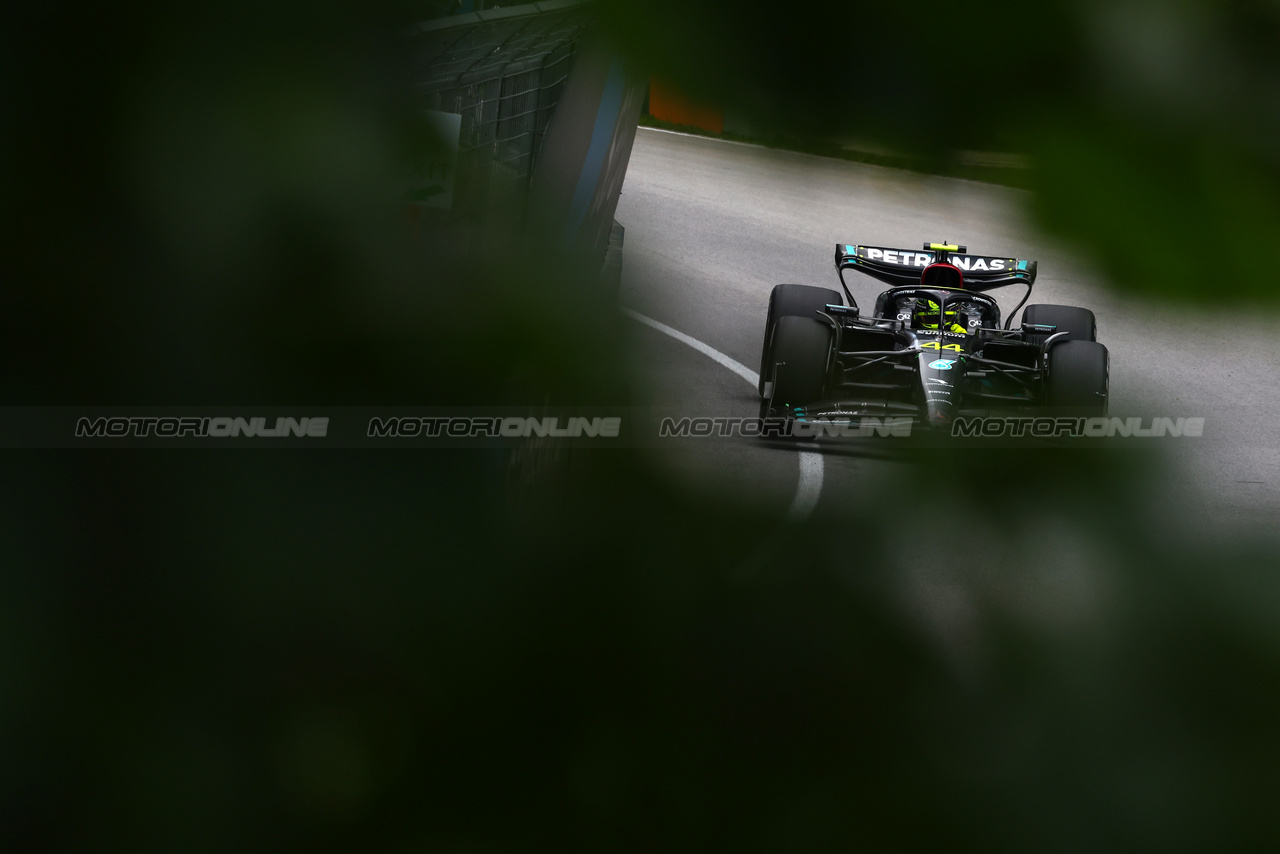 GP CANADA, Lewis Hamilton (GBR) Mercedes AMG F1 W14.

18.06.2023. Formula 1 World Championship, Rd 9, Canadian Grand Prix, Montreal, Canada, Gara Day.

 - www.xpbimages.com, EMail: requests@xpbimages.com © Copyright: Coates / XPB Images