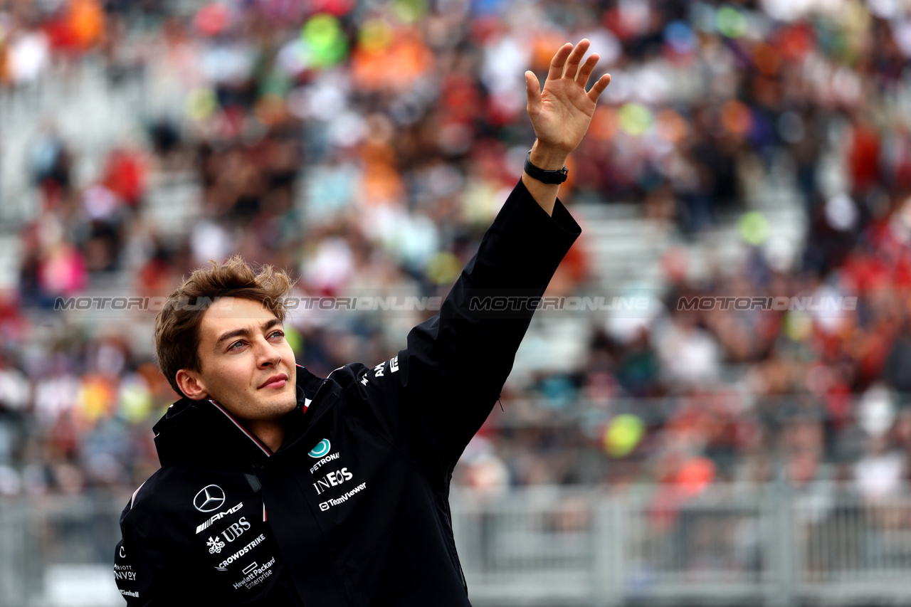 GP CANADA, George Russell (GBR) Mercedes AMG F1 on the drivers' parade.

18.06.2023. Formula 1 World Championship, Rd 9, Canadian Grand Prix, Montreal, Canada, Gara Day.

 - www.xpbimages.com, EMail: requests@xpbimages.com © Copyright: Coates / XPB Images