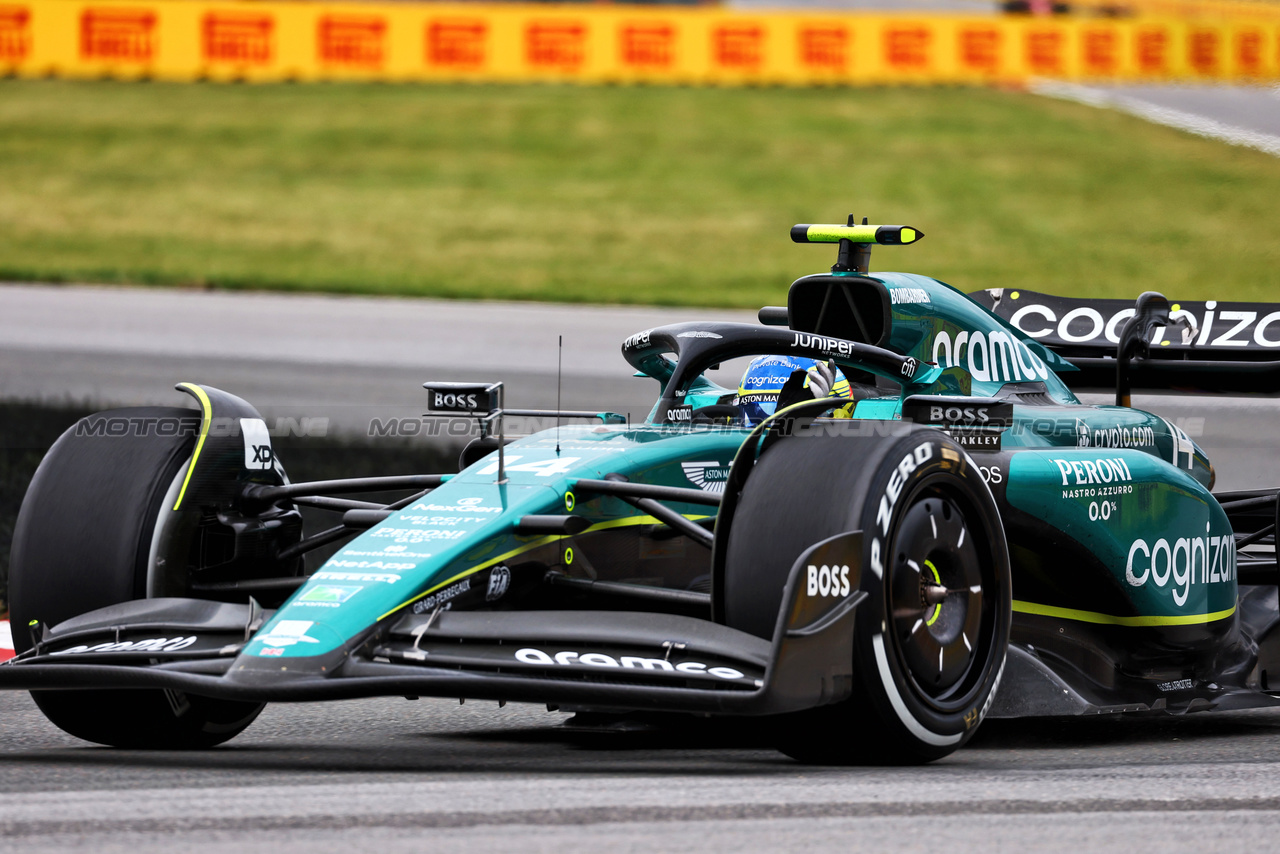 GP CANADA, Fernando Alonso (ESP) Aston Martin F1 Team AMR23 celebrates his second position at the end of the race.

18.06.2023. Formula 1 World Championship, Rd 9, Canadian Grand Prix, Montreal, Canada, Gara Day.

 - www.xpbimages.com, EMail: requests@xpbimages.com © Copyright: Coates / XPB Images