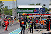 GP CANADA, George Russell (GBR) Mercedes AMG F1 W14 makes a pit stop to fix damage as a Ferrari mechanic collects an errant wheel carcass.
18.06.2023. Formula 1 World Championship, Rd 9, Canadian Grand Prix, Montreal, Canada, Gara Day.
- www.xpbimages.com, EMail: requests@xpbimages.com © Copyright: Batchelor / XPB Images