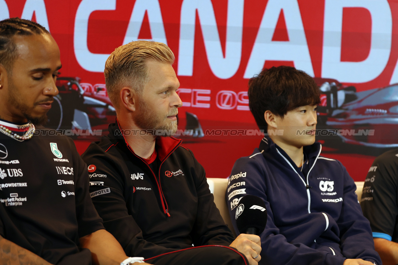 GP CANADA, (L to R): Lewis Hamilton (GBR) Mercedes AMG F1; Kevin Magnussen (DEN) Haas F1 Team; e Yuki Tsunoda (JPN) AlphaTauri, in the FIA Press Conference.

15.06.2023. Formula 1 World Championship, Rd 9, Canadian Grand Prix, Montreal, Canada, Preparation Day.

- www.xpbimages.com, EMail: requests@xpbimages.com © Copyright: Bearne / XPB Images