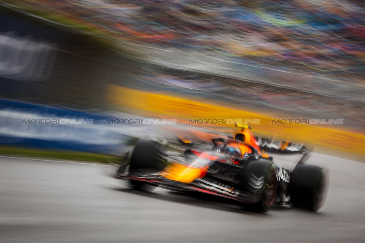 GP CANADA, Sergio Perez (MEX) Red Bull Racing RB19.

17.06.2023. Formula 1 World Championship, Rd 9, Canadian Grand Prix, Montreal, Canada, Qualifiche Day.

- www.xpbimages.com, EMail: requests@xpbimages.com © Copyright: Bearne / XPB Images