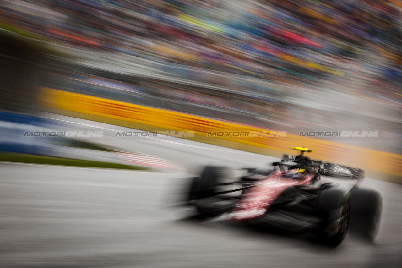 GP CANADA, Zhou Guanyu (CHN) Alfa Romeo F1 Team C43.

17.06.2023. Formula 1 World Championship, Rd 9, Canadian Grand Prix, Montreal, Canada, Qualifiche Day.

- www.xpbimages.com, EMail: requests@xpbimages.com © Copyright: Bearne / XPB Images