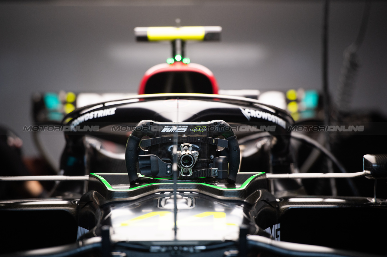 GP CANADA, Lewis Hamilton (GBR) Mercedes AMG F1 W14 - steering wheel.

17.06.2023. Formula 1 World Championship, Rd 9, Canadian Grand Prix, Montreal, Canada, Qualifiche Day.

- www.xpbimages.com, EMail: requests@xpbimages.com © Copyright: Price / XPB Images