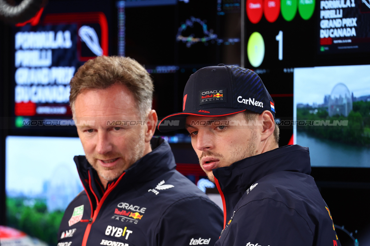 GP CANADA, (L to R): Christian Horner (GBR) Red Bull Racing Team Principal with Max Verstappen (NLD) Red Bull Racing.

17.06.2023. Formula 1 World Championship, Rd 9, Canadian Grand Prix, Montreal, Canada, Qualifiche Day.

- www.xpbimages.com, EMail: requests@xpbimages.com © Copyright: Batchelor / XPB Images