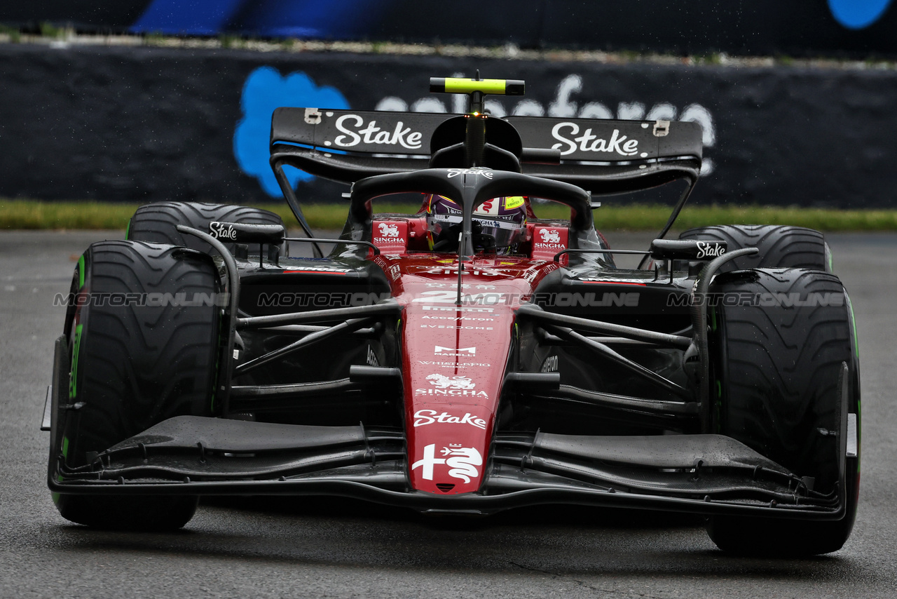 GP CANADA, Zhou Guanyu (CHN) Alfa Romeo F1 Team C43.

17.06.2023. Formula 1 World Championship, Rd 9, Canadian Grand Prix, Montreal, Canada, Qualifiche Day.

 - www.xpbimages.com, EMail: requests@xpbimages.com © Copyright: Coates / XPB Images