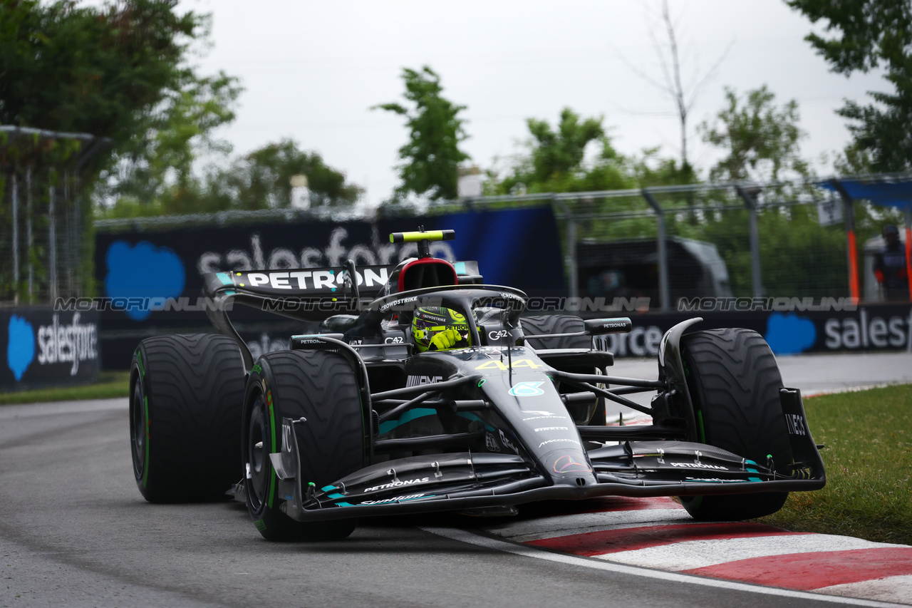 GP CANADA, Lewis Hamilton (GBR) Mercedes AMG F1 W14.

17.06.2023. Formula 1 World Championship, Rd 9, Canadian Grand Prix, Montreal, Canada, Qualifiche Day.

 - www.xpbimages.com, EMail: requests@xpbimages.com © Copyright: Coates / XPB Images