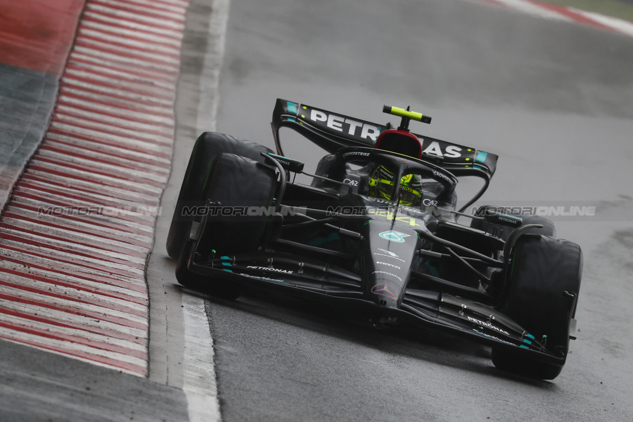 GP CANADA, Lewis Hamilton (GBR) Mercedes AMG F1 W14.

17.06.2023. Formula 1 World Championship, Rd 9, Canadian Grand Prix, Montreal, Canada, Qualifiche Day.

 - www.xpbimages.com, EMail: requests@xpbimages.com © Copyright: Coates / XPB Images