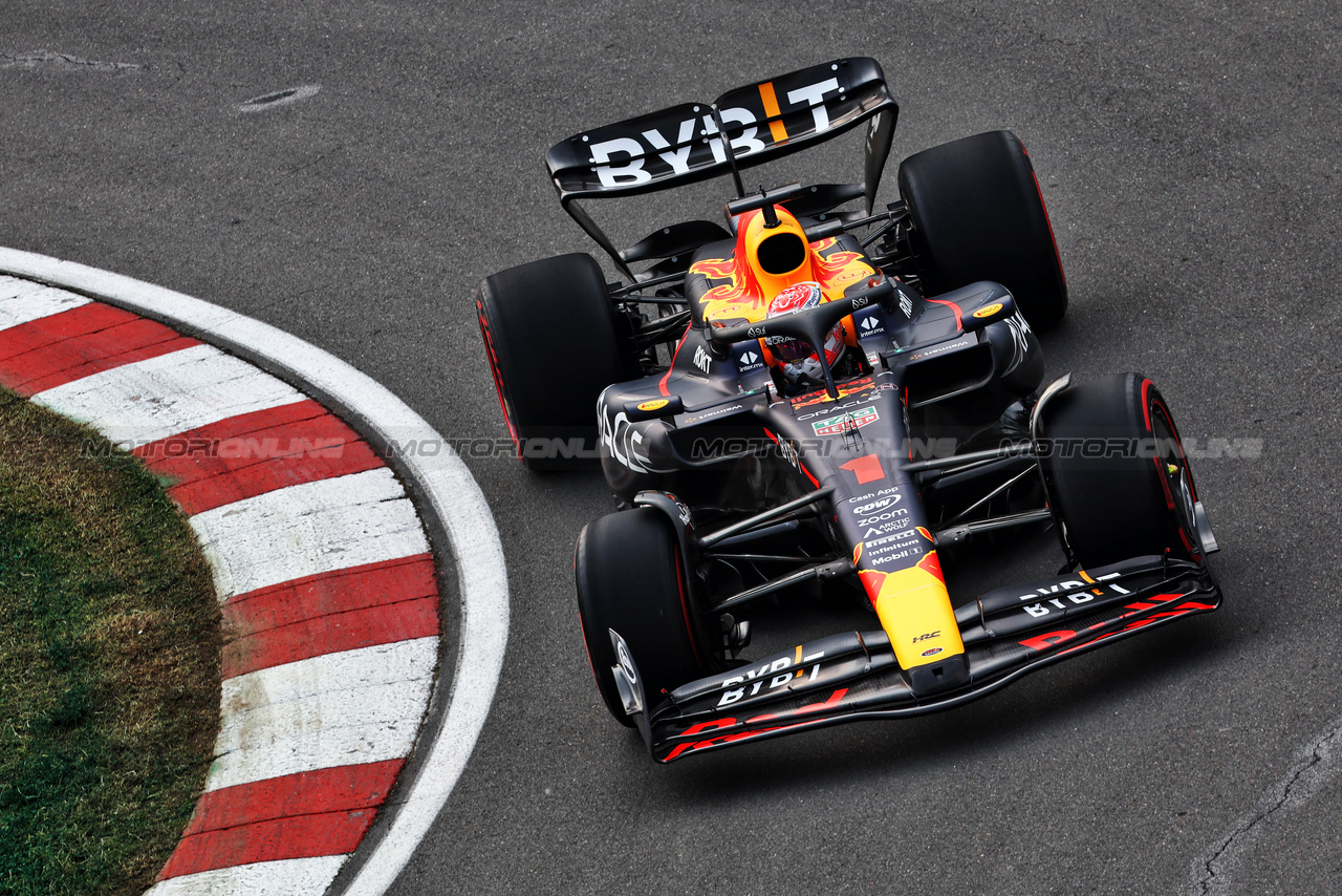 GP CANADA, Max Verstappen (NLD) Red Bull Racing RB19.

16.06.2023. Formula 1 World Championship, Rd 9, Canadian Grand Prix, Montreal, Canada, Practice Day.

 - www.xpbimages.com, EMail: requests@xpbimages.com © Copyright: Coates / XPB Images