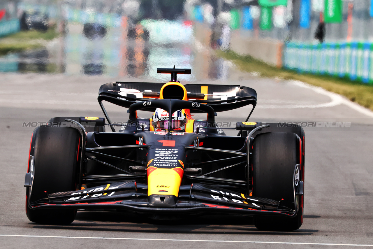 GP CANADA, Max Verstappen (NLD) Red Bull Racing RB19.

16.06.2023. Formula 1 World Championship, Rd 9, Canadian Grand Prix, Montreal, Canada, Practice Day.

 - www.xpbimages.com, EMail: requests@xpbimages.com © Copyright: Coates / XPB Images