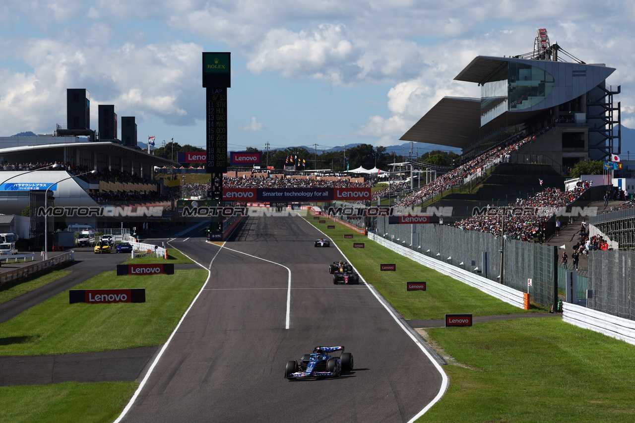 GP GIAPPONE, Esteban Ocon (FRA) Alpine F1 Team A523.

24.09.2023. Formula 1 World Championship, Rd 17, Japanese Grand Prix, Suzuka, Japan, Gara Day.

- www.xpbimages.com, EMail: requests@xpbimages.com © Copyright: Batchelor / XPB Images