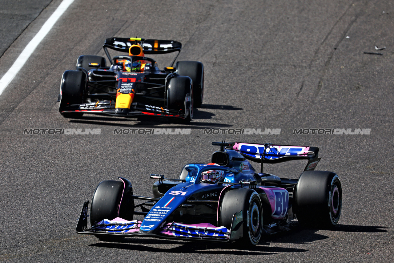 GP GIAPPONE, Esteban Ocon (FRA) Alpine F1 Team A523.

24.09.2023. Formula 1 World Championship, Rd 17, Japanese Grand Prix, Suzuka, Japan, Gara Day.

- www.xpbimages.com, EMail: requests@xpbimages.com © Copyright: Batchelor / XPB Images