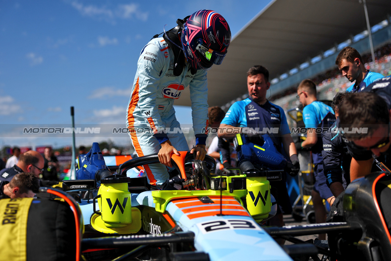 GP GIAPPONE, Alexander Albon (THA) Williams Racing FW45 on the grid.

24.09.2023. Formula 1 World Championship, Rd 17, Japanese Grand Prix, Suzuka, Japan, Gara Day.

- www.xpbimages.com, EMail: requests@xpbimages.com © Copyright: Charniaux / XPB Images