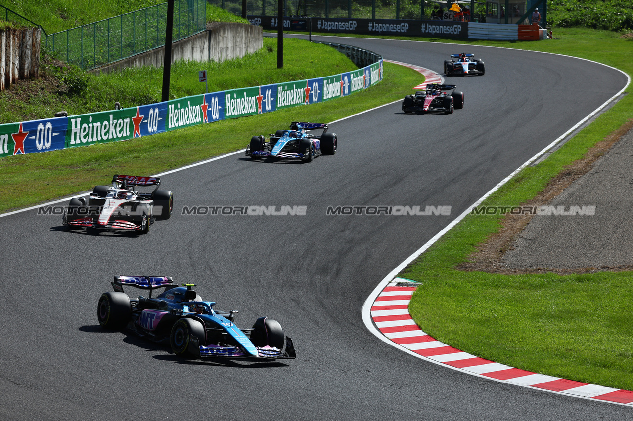 GP GIAPPONE, Pierre Gasly (FRA) Alpine F1 Team A523.

24.09.2023. Formula 1 World Championship, Rd 17, Japanese Grand Prix, Suzuka, Japan, Gara Day.

 - www.xpbimages.com, EMail: requests@xpbimages.com © Copyright: Coates / XPB Images