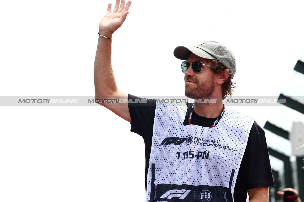 GP GIAPPONE, Sebastian Vettel (GER).

24.09.2023. Formula 1 World Championship, Rd 17, Japanese Grand Prix, Suzuka, Japan, Gara Day.

 - www.xpbimages.com, EMail: requests@xpbimages.com © Copyright: Coates / XPB Images