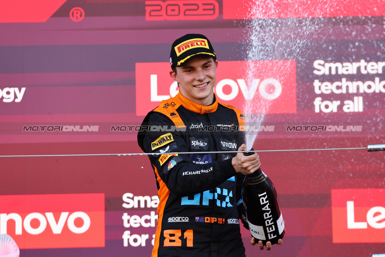 GP GIAPPONE, 3rd place Oscar Piastri (AUS) McLaren.
24.09.2023. Formula 1 World Championship, Rd 17, Japanese Grand Prix, Suzuka, Japan, Gara Day.
- www.xpbimages.com, EMail: requests@xpbimages.com © Copyright: Batchelor / XPB Images
