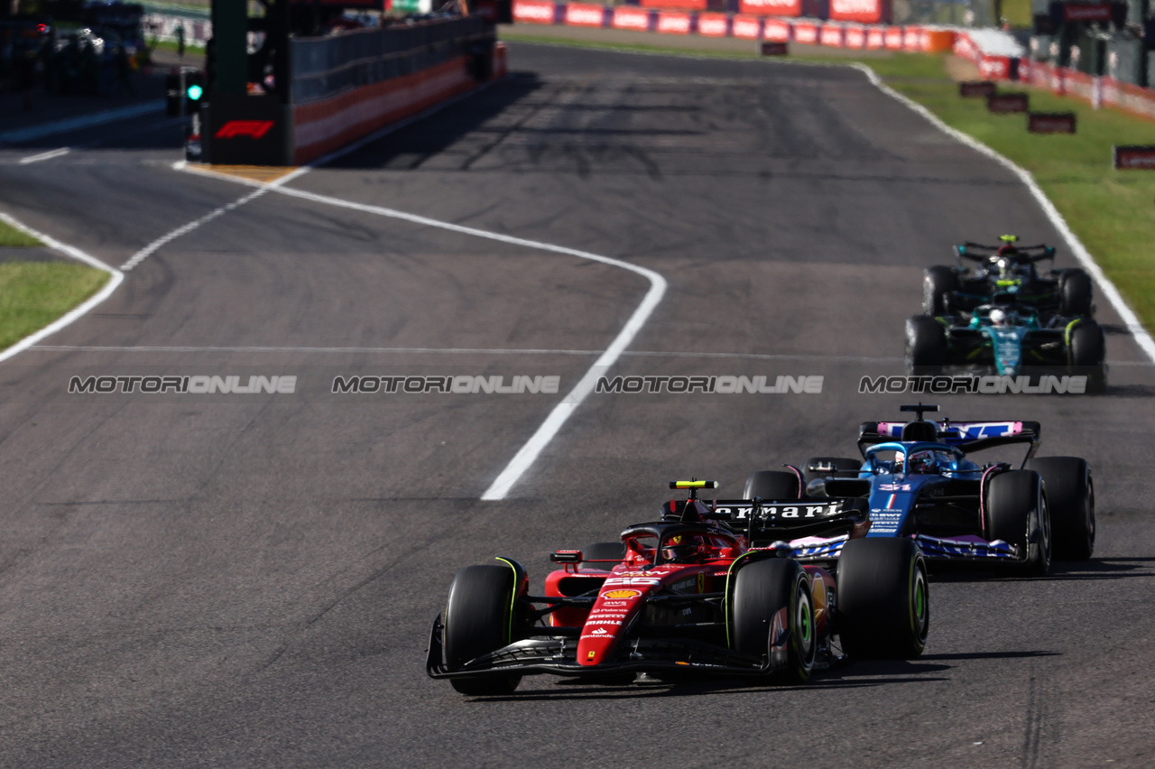 GP GIAPPONE, Carlos Sainz Jr (ESP), Ferrari 
24.09.2023. Formula 1 World Championship, Rd 17, Japanese Grand Prix, Suzuka, Japan, Gara Day.
- www.xpbimages.com, EMail: requests@xpbimages.com © Copyright: Charniaux / XPB Images