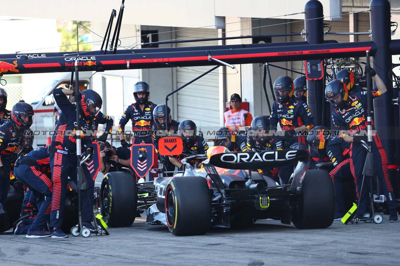GP GIAPPONE, Max Verstappen (NLD) Red Bull Racing RB19.
24.09.2023. Formula 1 World Championship, Rd 17, Japanese Grand Prix, Suzuka, Japan, Gara Day.
- www.xpbimages.com, EMail: requests@xpbimages.com © Copyright: Batchelor / XPB Images