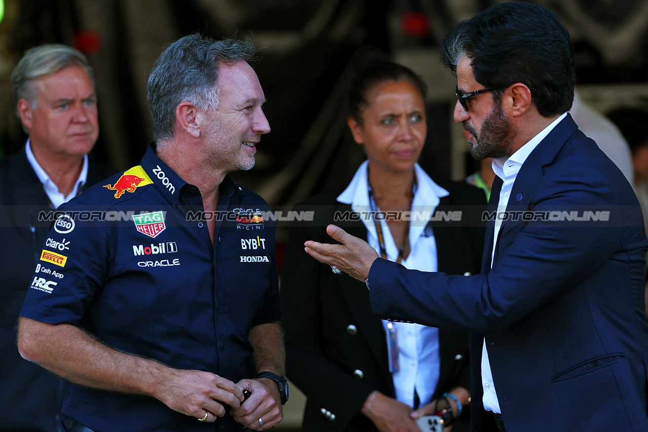 GP GIAPPONE, (L to R): Christian Horner (GBR) Red Bull Racing Team Principal with Mohammed Bin Sulayem (UAE) FIA President on the podium.

24.09.2023. Formula 1 World Championship, Rd 17, Japanese Grand Prix, Suzuka, Japan, Gara Day.

 - www.xpbimages.com, EMail: requests@xpbimages.com © Copyright: Coates / XPB Images