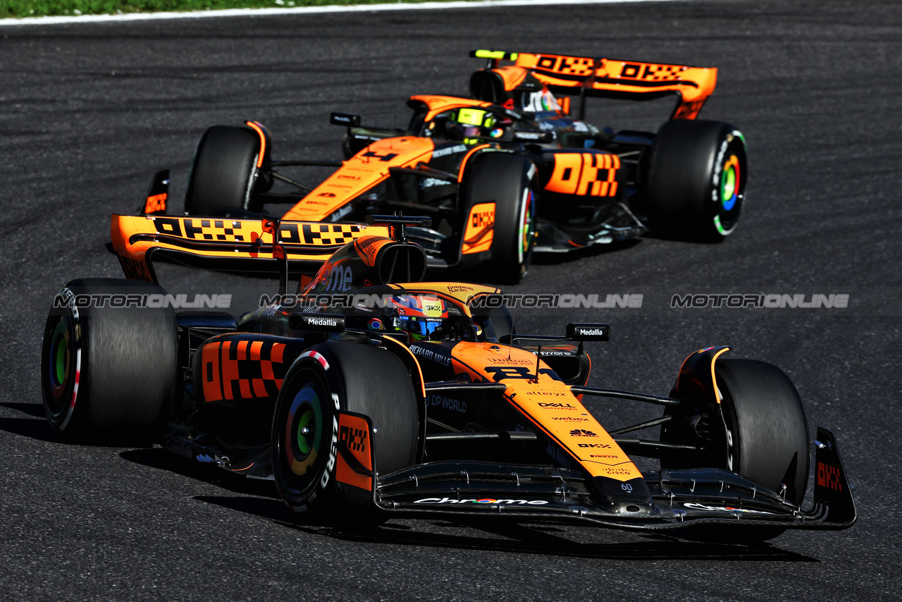 GP GIAPPONE, Oscar Piastri (AUS) McLaren MCL60.

24.09.2023. Formula 1 World Championship, Rd 17, Japanese Grand Prix, Suzuka, Japan, Gara Day.

 - www.xpbimages.com, EMail: requests@xpbimages.com © Copyright: Coates / XPB Images