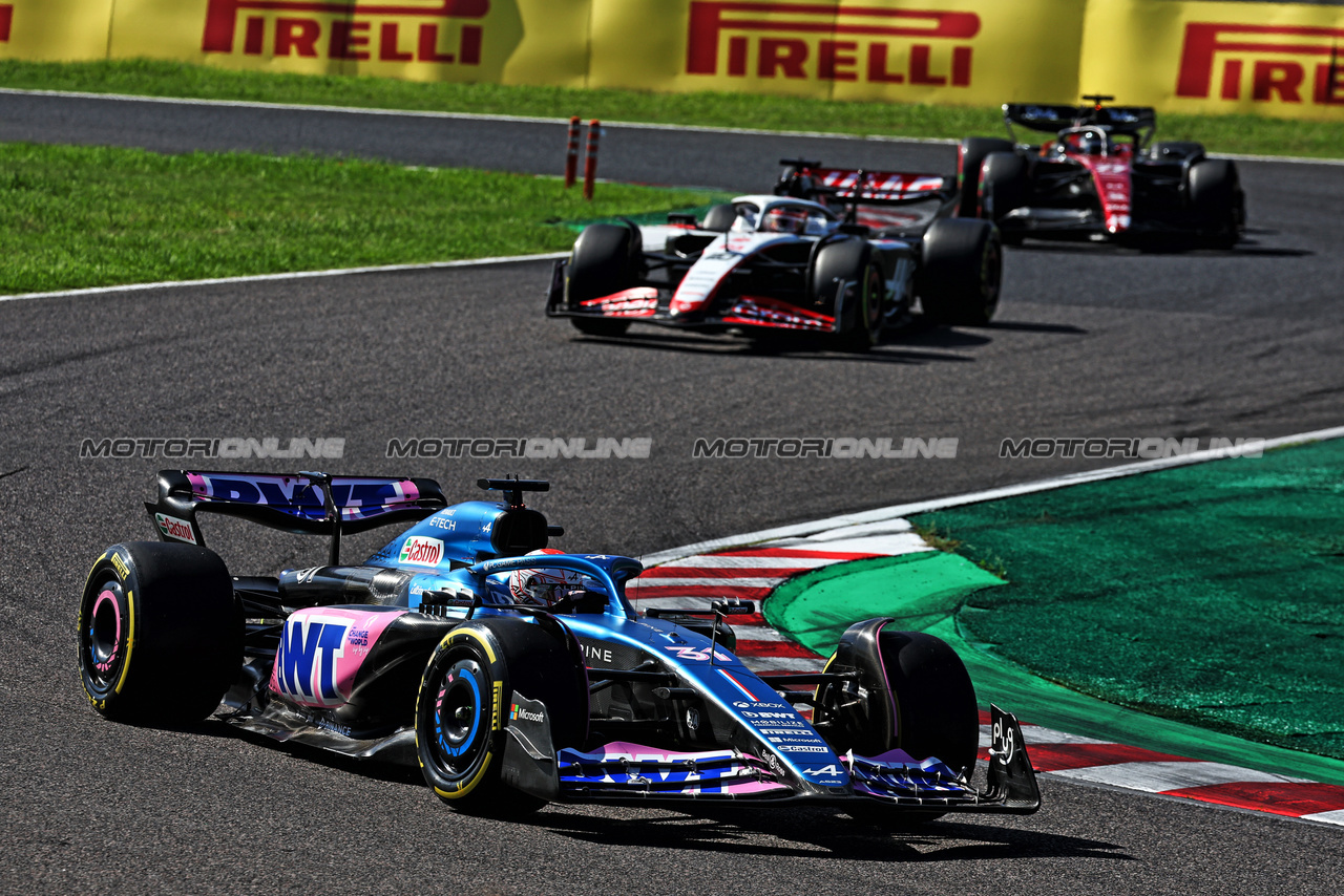 GP GIAPPONE, Esteban Ocon (FRA) Alpine F1 Team A523.

24.09.2023. Formula 1 World Championship, Rd 17, Japanese Grand Prix, Suzuka, Japan, Gara Day.

- www.xpbimages.com, EMail: requests@xpbimages.com © Copyright: Moy / XPB Images